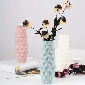 Vaza u skandinavskom stilu, moderna kreativno jednostavnost, vaza s jedinstvenom teksturom, gladak rub, cvjetni kontejnera, uređenje radne površine